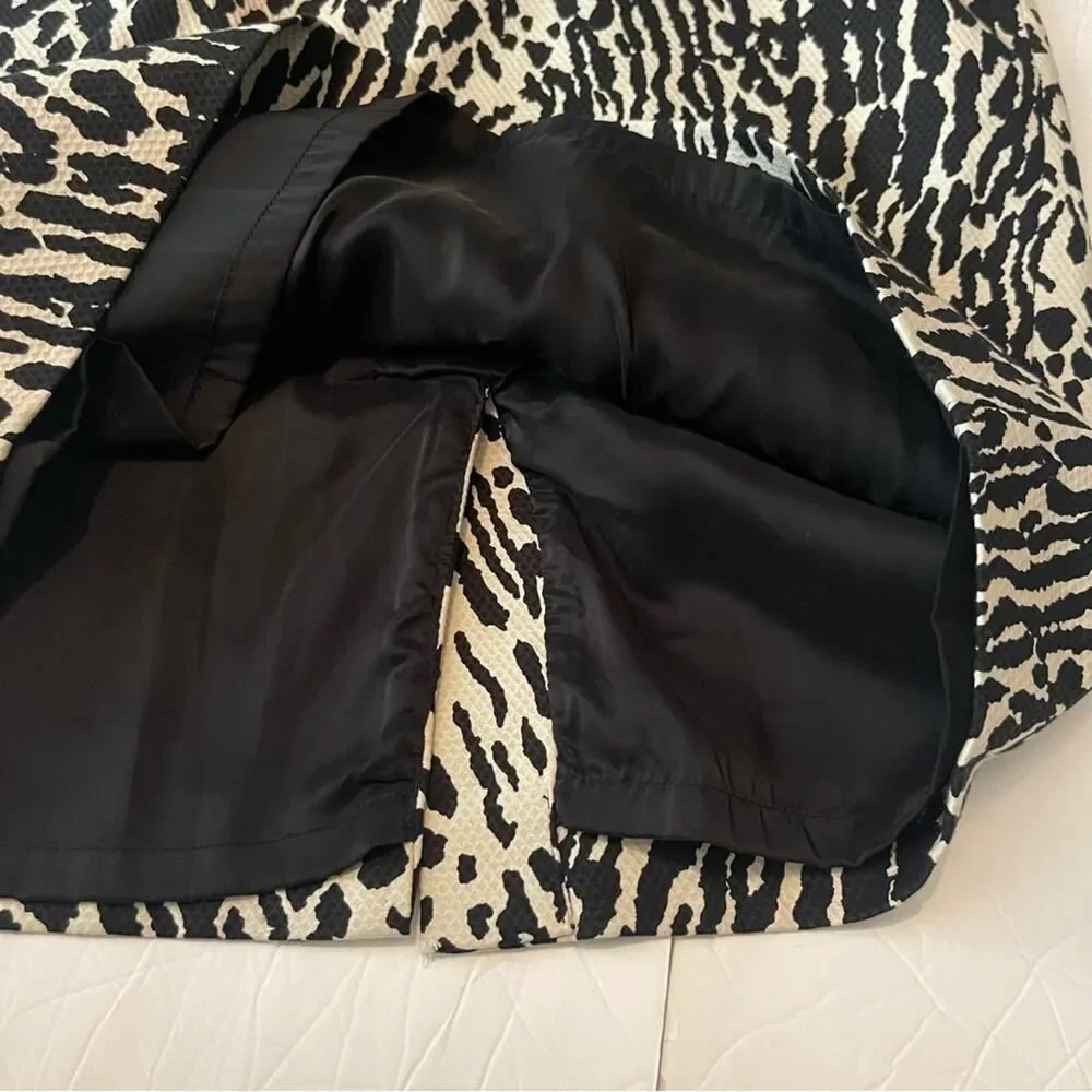 Talbots Black Cream Animal Print Pencil Skirt NWOT Size 6
